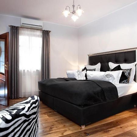Constantia By Grape Hotel วรอตซวาฟ ภายนอก รูปภาพ
